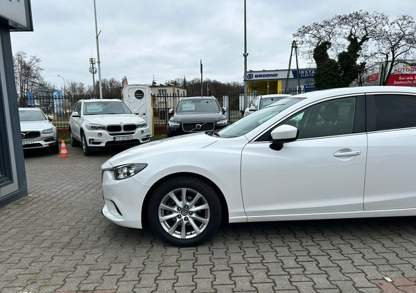Mazda 6 cena 58900 przebieg: 198568, rok produkcji 2017 z Nałęczów małe 232